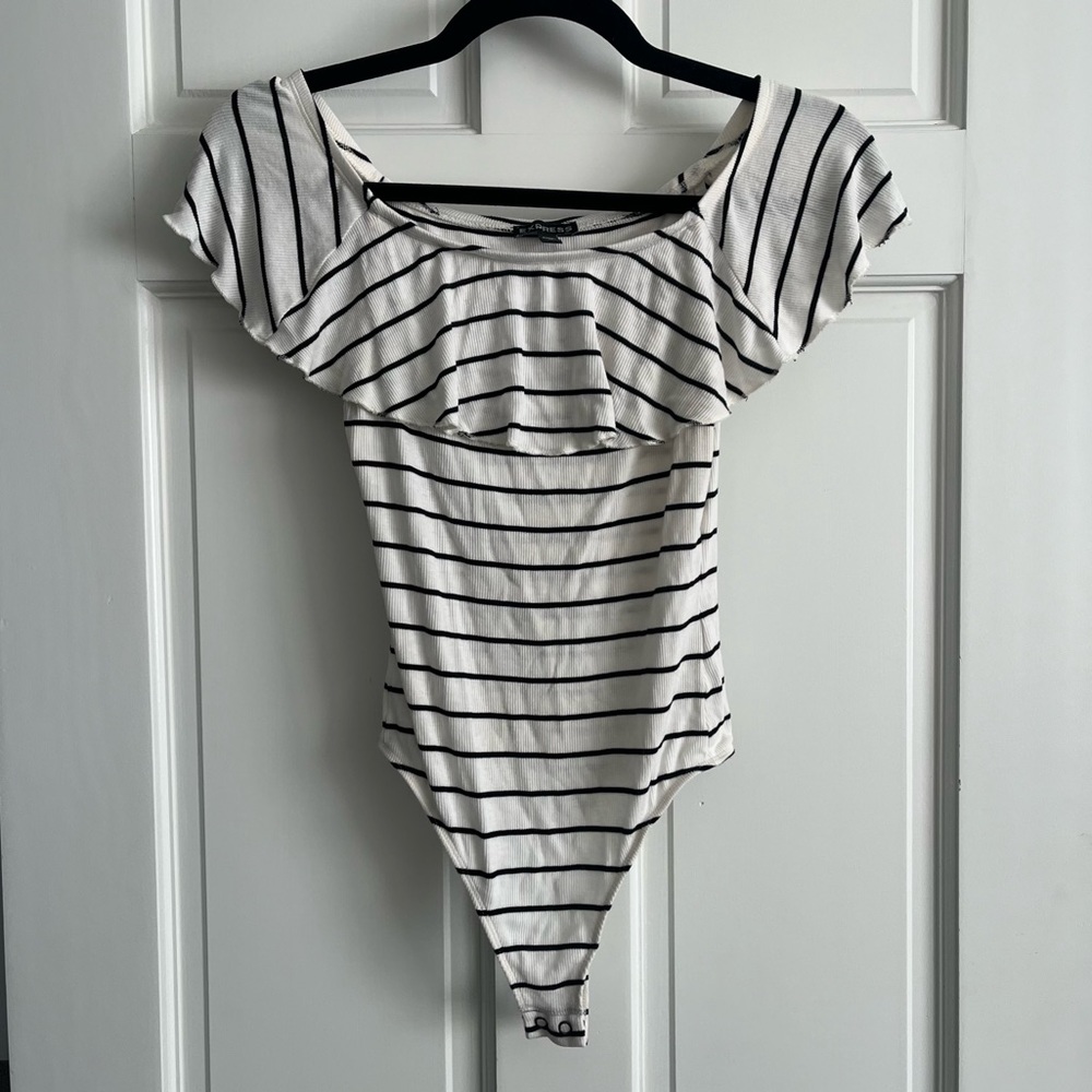 Express Off the Shoulder Bodysuit - white & black stripes